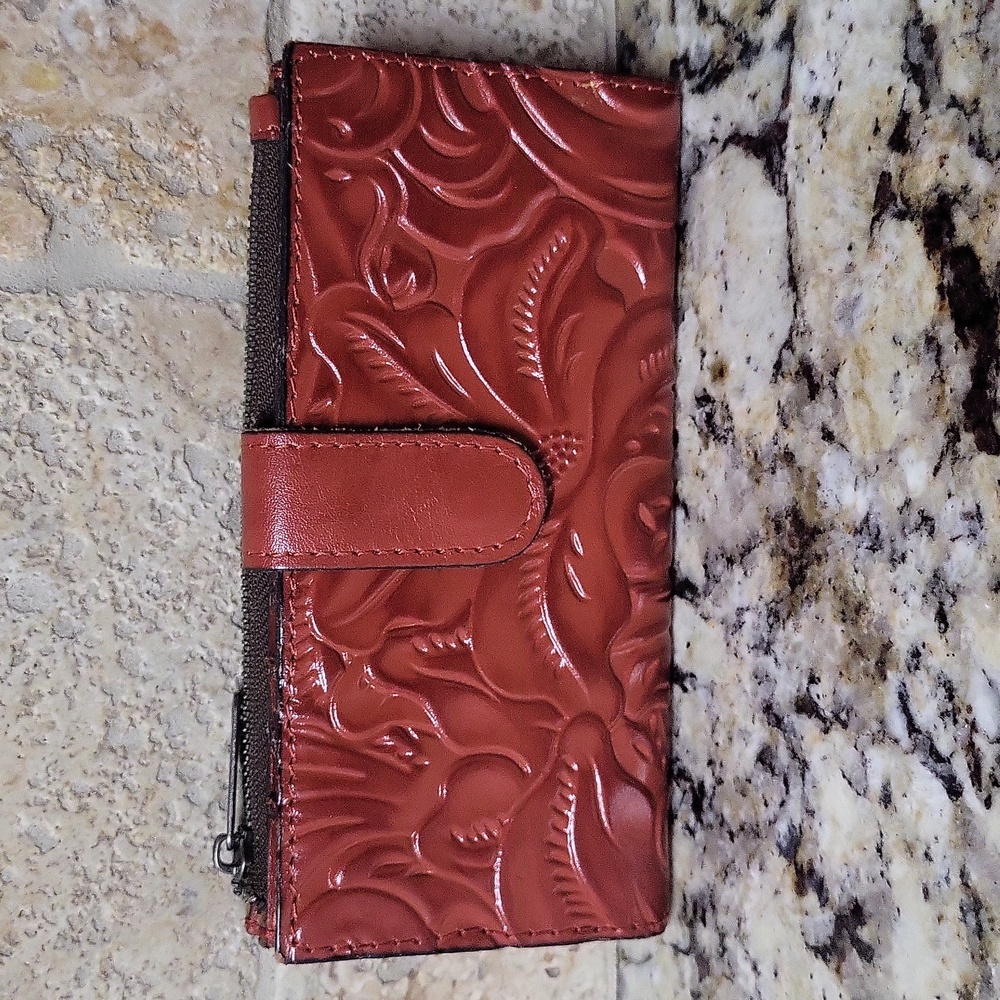 Patricia Nash Tooled Nazari Wallet